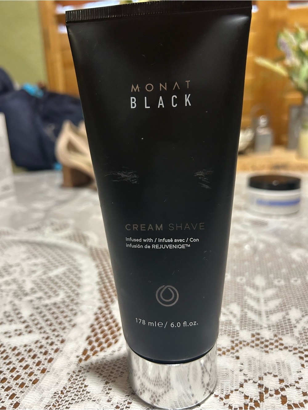 MONAT Black Cream Shave